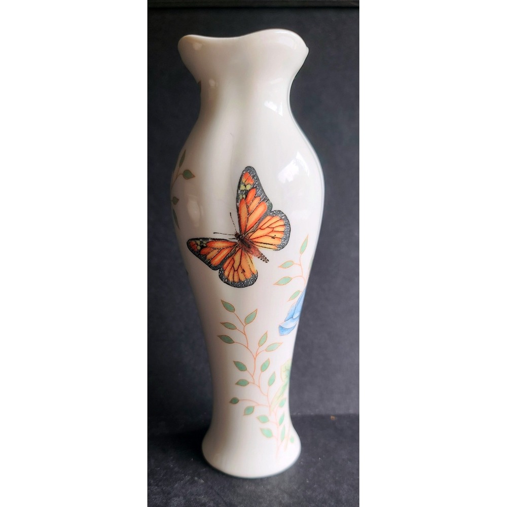 Lenox Butterfly Meadow Bud Vase Louise Le Luyer Porcelain Floral Butterfly 7.5in